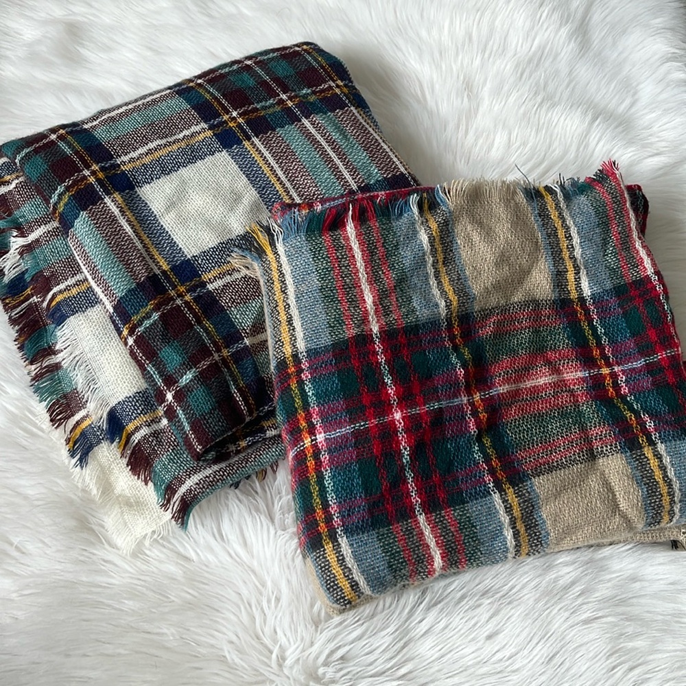 Set of 2 blanket scarves